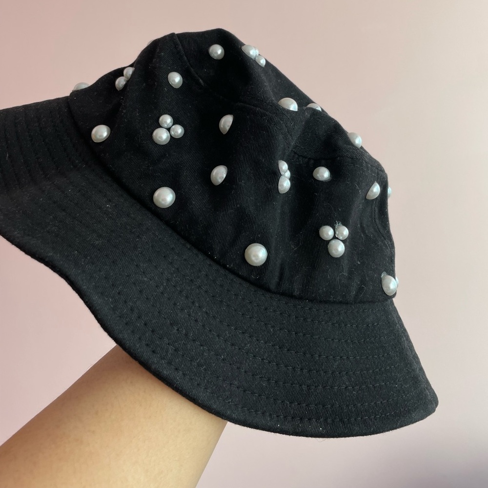 Mickey Mouse pearl bucket hat